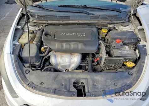 2015 Dodge Dart Sxt z USA, uszkodzony, nr VIN 1C3CDFBB8FD415088